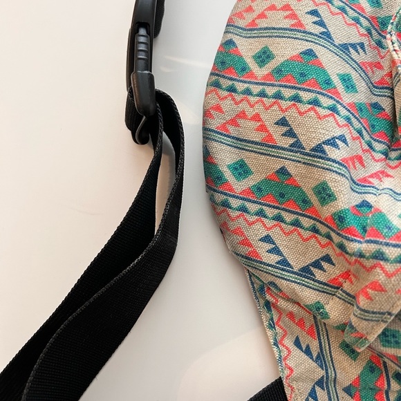 Kavu Rope Sling Bag - Picture 7 of 12